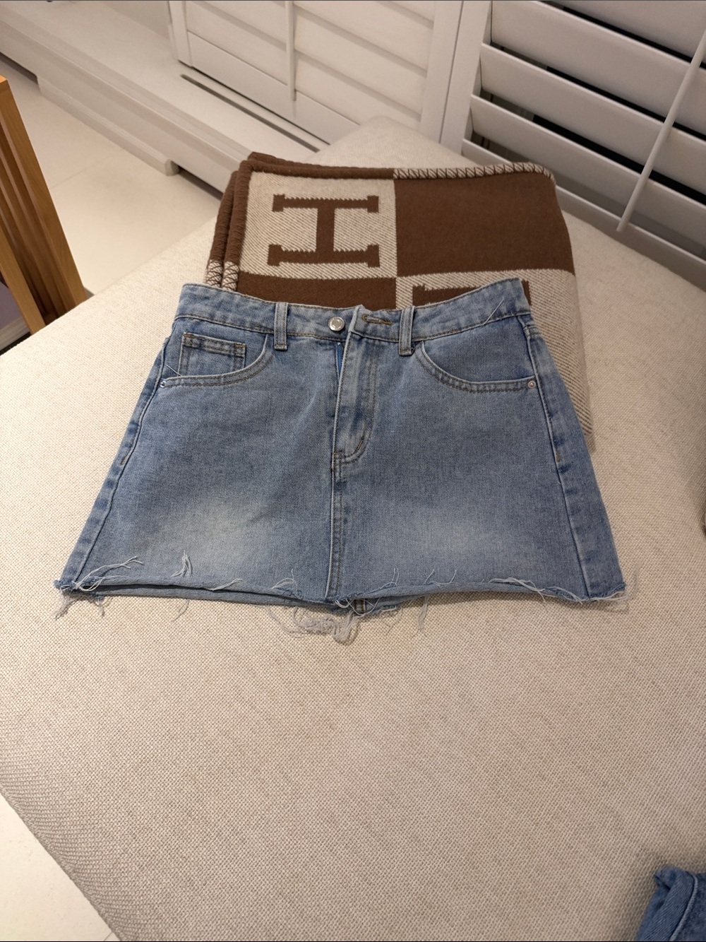 SHEIN Light Blue Frayed Denim Mini Skirt